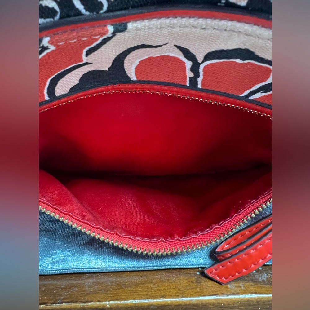 EUC Coach Poppy Flower Scarf Print Red Flight Crossbody - Picture 8 of 15